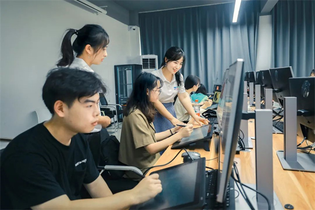 【魅力教师】徐雯丽:十年以往，初心不改